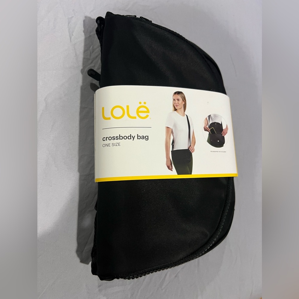 Lolë Crossbody Bag - Black